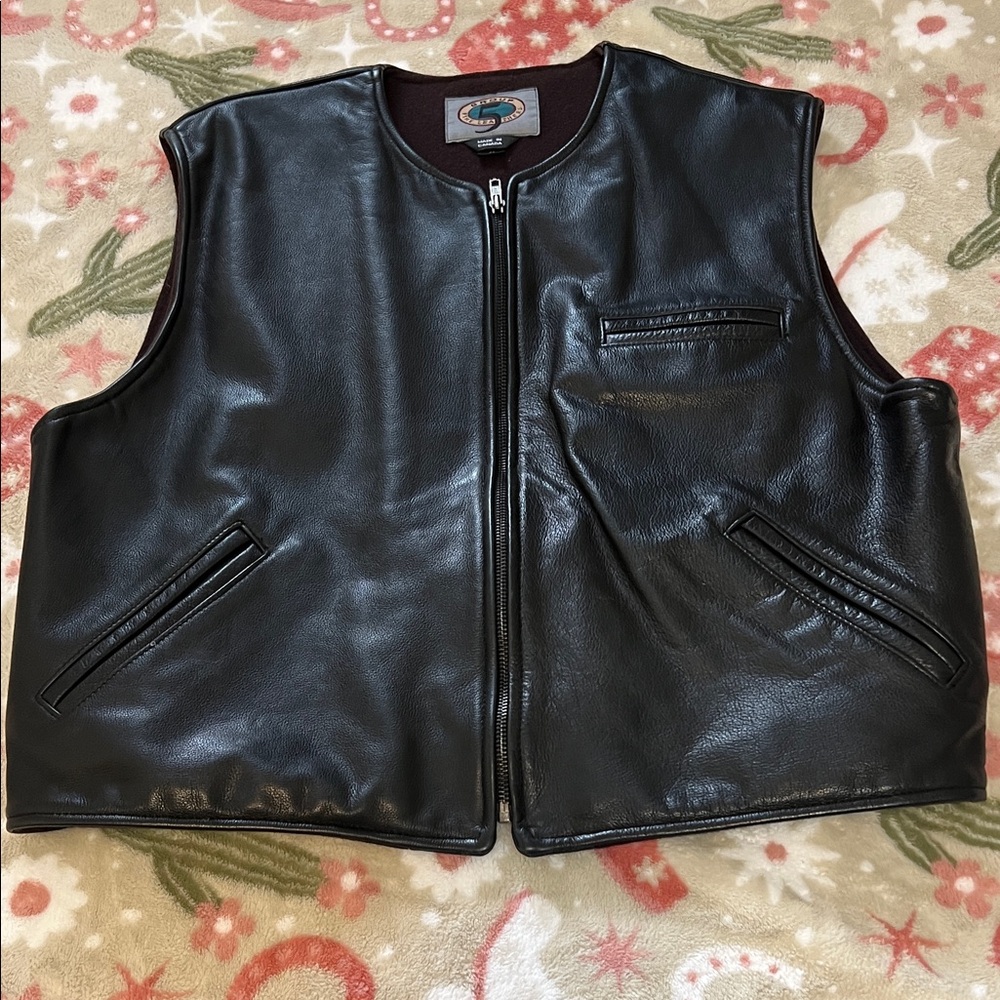 Men's Classic Black Leather Vest
